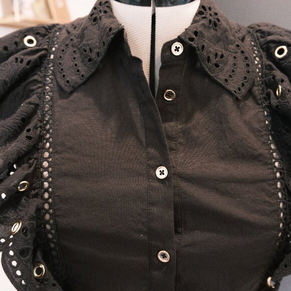 Christy Lynn Tania Ruffle Eyelet top with Gold accents - Size Small - Picture 6 of 11